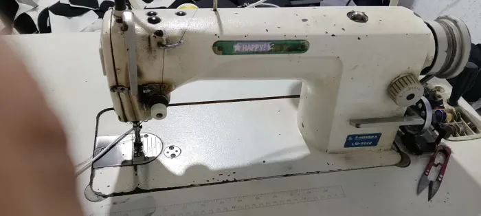 Máquina de costura Reta lamax industrial