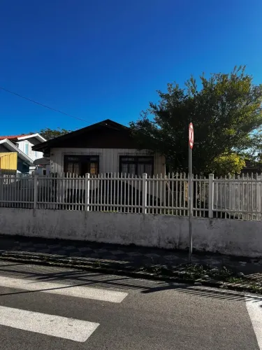 TERRENO A VENDA - EM EXCELENTE LOCALIZAÇÃO - DEVIDAMENTE ESCRITURADO