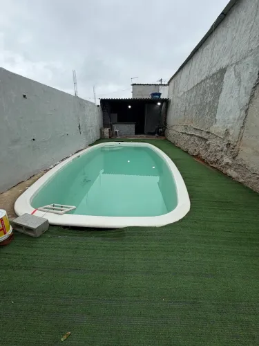 Casa de piscina na estrada do Pinheirinho