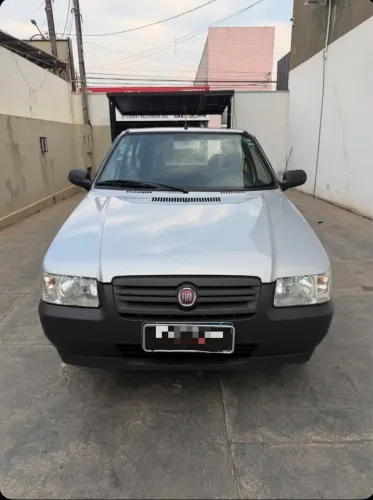 Fiat Uno Mille Celeb. WAY Econ. 1.0 F.flex 4P 2013