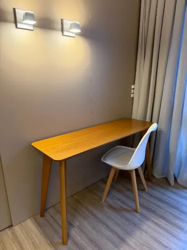 Mesa Aparador/Escrivaninha + Cadeira Tok&Stok; | Seminova