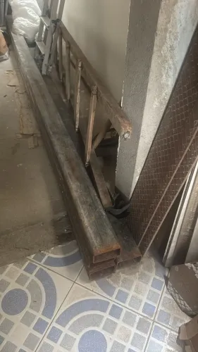 Estrutura Metálica / Tubo de Ferro 120x60x5 mm - Barra 3,90 m