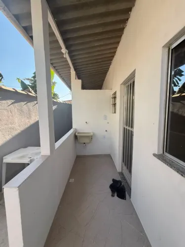 Alugo apartamento perto da praia de Piratininga
