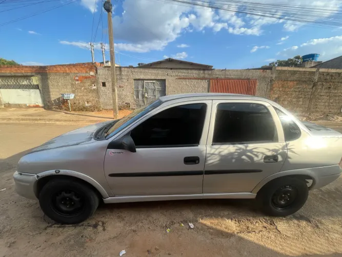Chevrolet Corsa Super 1.0 MPFI 16V 5P 2001