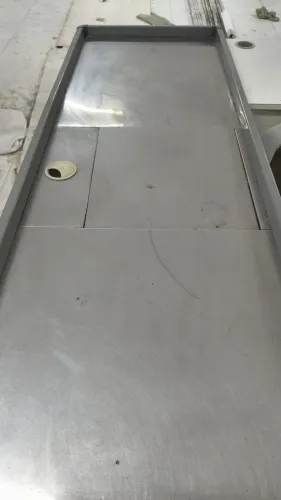 VENDE-SE UM BALCÃO CAIXA