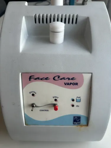 Aparelho estético Vaporizador - DGM Face Care Vapor