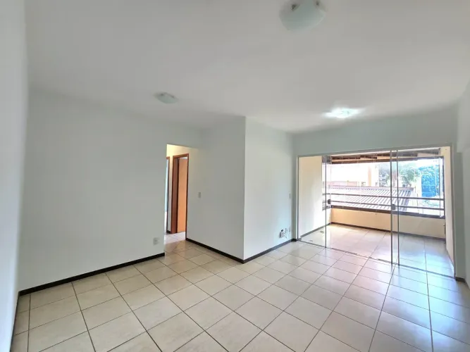 Pontal do Araguaia ap de 3 quartos sendo 2 suites com lazer. Leste Universitario.