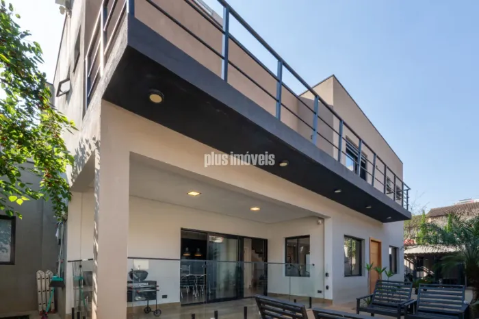 Casa de Vila Rua Fechada 3 Suites 2 Vagas no Brooklin!