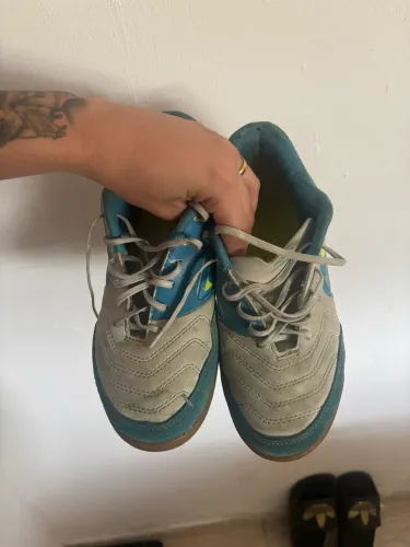 Tênis de futsal