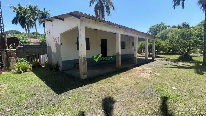 EXCELENTE CHÁCARA PARA LAZER COM ÁRVORES FRUTÍFERAS