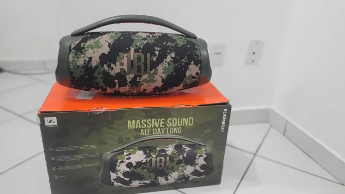 JBL Boombox 3 Camuflada ( na garantia)