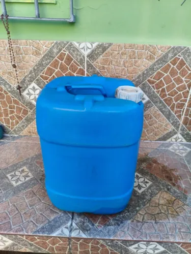 Galão / Bombona Plástica 25L Azul com Tampa - Reforçado