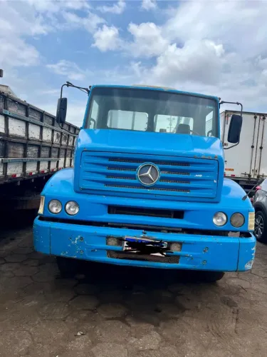 CAMINHÃO MERCEDES BENS POLI DUPLO ANO 2000