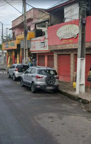 CASA + PONTO COMERCIAL À VENDA NO JURUNAS