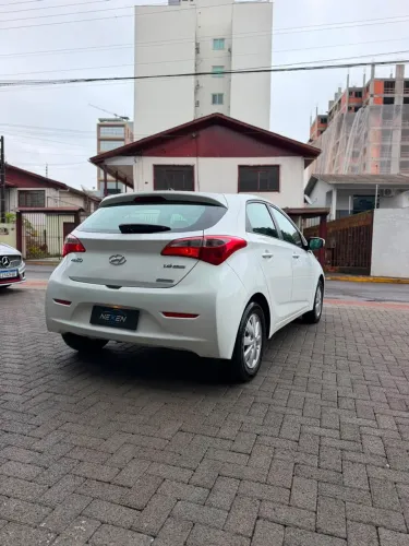 Hyundai HB20 C.style/c.plus 1.6 Flex 16V Aut. 2015