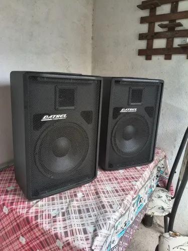 Kit 2 Caixas de Som, Mesa de Som e 2 Microfones 