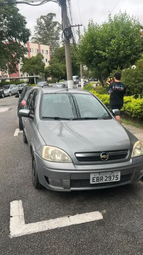 Chevrolet Corsa Hat. Premium 1.4 8V Econoflex 5P 2009