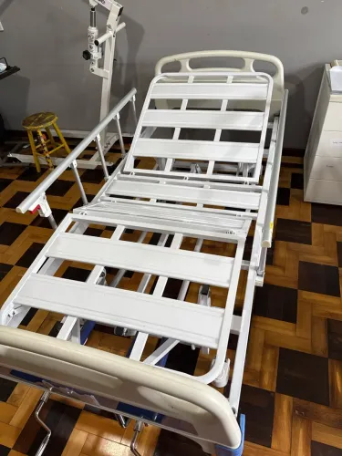 Cama Hospitalar 3 Movimentos Manual Até 200kg - Dellamed