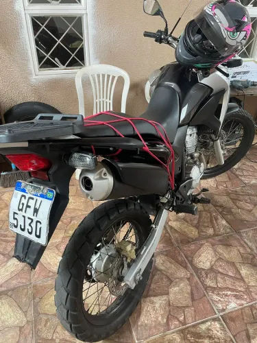 Vendo xre 300 2017