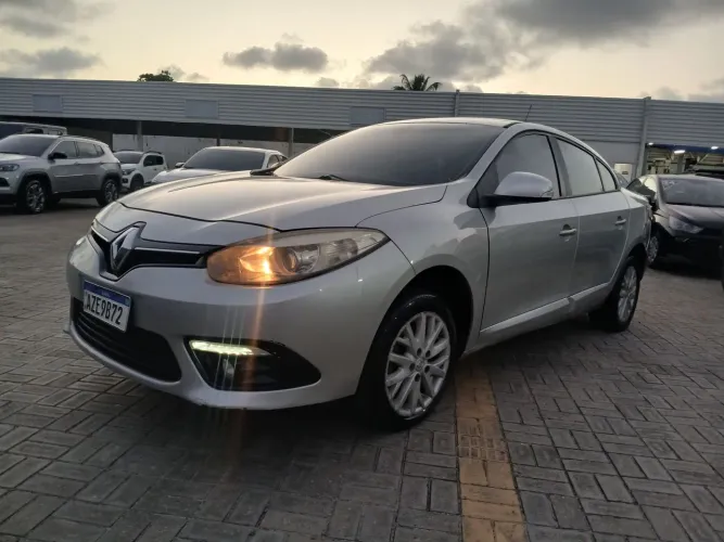 Renault Fluence Sed. Dyn. Plus 2.0 16V Flex Aut. 2015