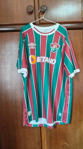Camisa Fluminense 2022 Umbro usada em ótimo estado