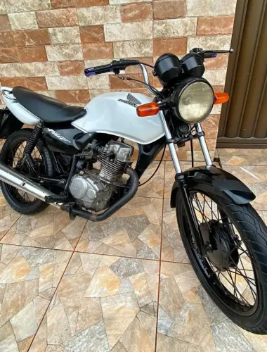 125 vareta boa pra quem entende de moto e quer sair da pernada