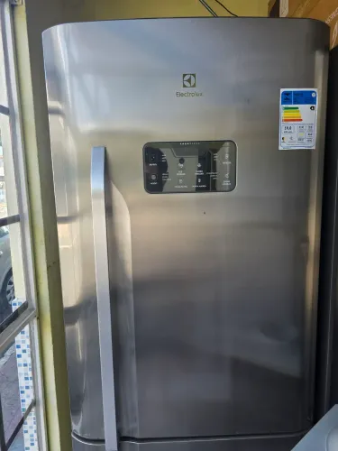 Geladeira Electrolux inox