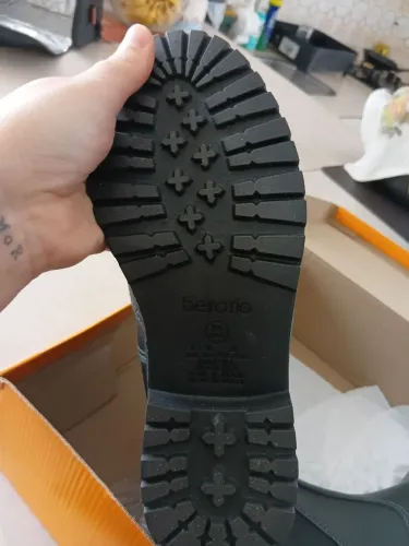 Vendo bota 34 nova sem uso