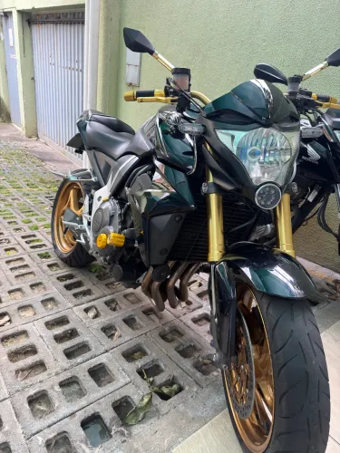 VENDO CB1000r 2014 BARATO PRA IR EMBORA!!!