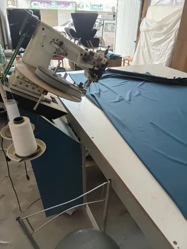 Maquina de costurar colchão