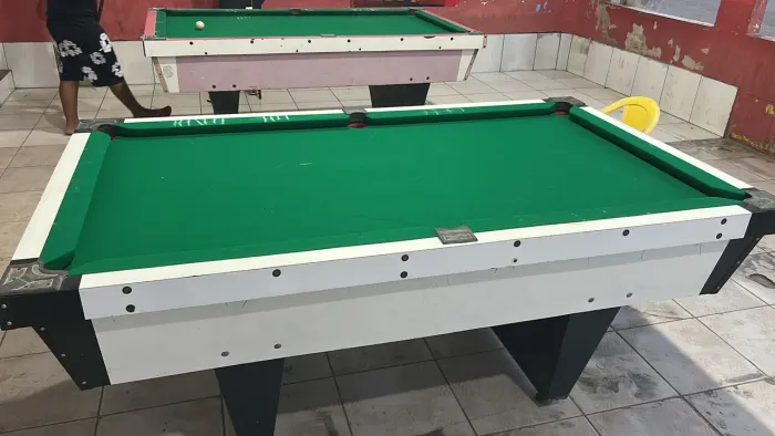 VENDO SINUCA SEMINOVA EM ÓTIMA ESTADO