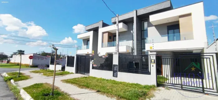 Sobrado para Venda em Curitiba, Capão da Imbuia, 3 dormitórios, 1 suíte, 2 banheiros, 3 va