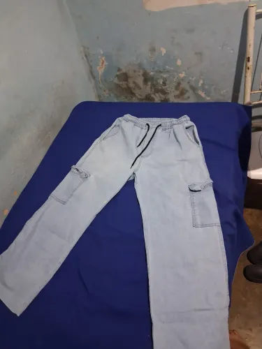Calça cargo nova