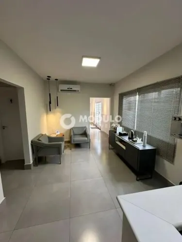 CASA COMERCIAL à venda, 1 vaga, Martins - Uberlândia/MG