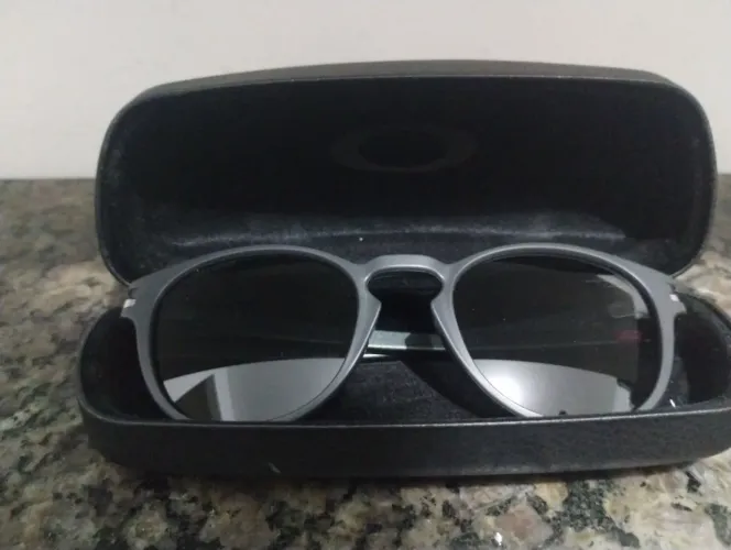 Óculos oakley latch, lente prizm, armação matte Black original nunca usado 