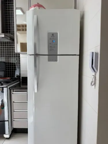Geladeira Electrolux DFN52 Frost Free 459L para conserto
