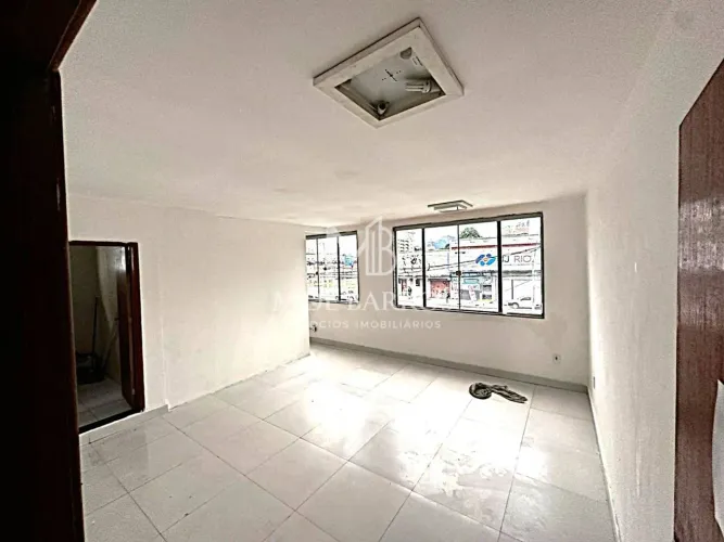 Excelente Sala Comercial para Locação em Campo Grande (Rj) - Estrada do Monteiro