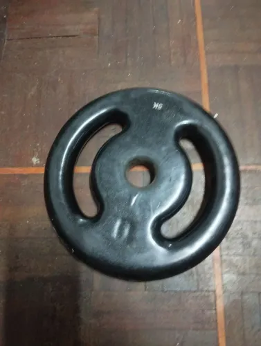 Anilha emborrachada de 5kg, pra usar em sua academia, sua residência, etc