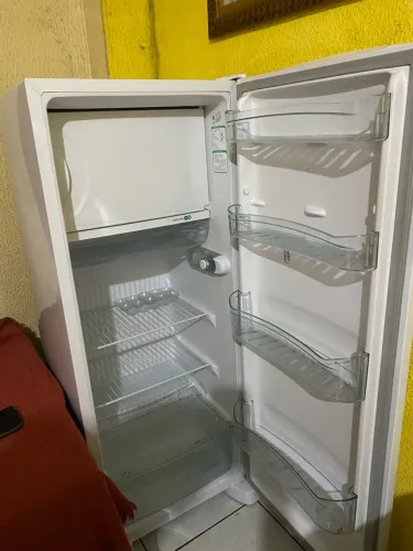 Geladeira seminova
