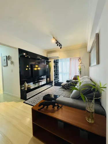 Apartamento de 02 Dormitórios a Venda na Quadra do Mar em Balneário Camboriú