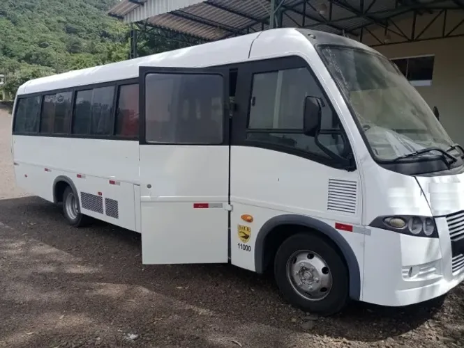 Micro MBenz 915, Senior, ano 2012,  27 Recl. ar, cabine, calef, 485 mil KM. TR 5199706.99