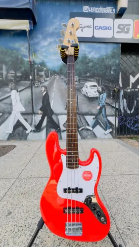Contra baixo Squier JBass Affinity series aceito trocas
