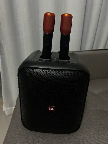 jbl partybox encore com microfone