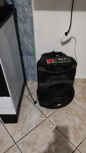 Caixa de som excelente estado 