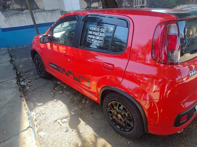Fiat Uno Sporting 1.4 EVO Fire Flex 8V 4P 2012