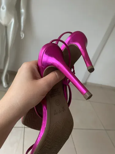 Sandália rosa pink CAMMINARE 