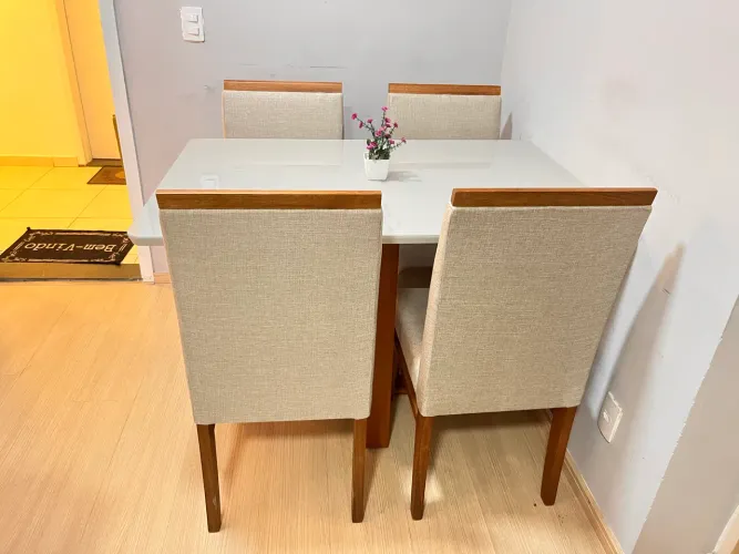 Mesa Nova completa 4 lugares