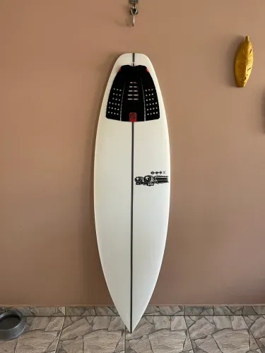 Prancha Surf JS Industries Xero 5.11 X 30,1 litros