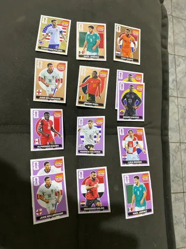 Figurinhas legends 
