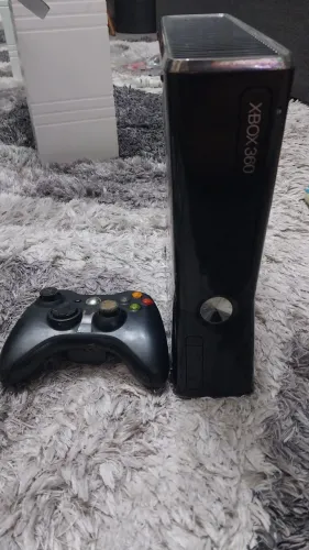 XBOX 360 COM 8 JOGOS